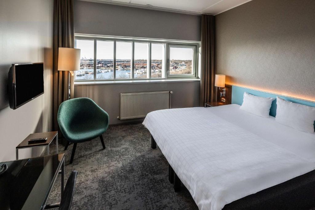 Room at Scandic Sluseholmen, COPENHAGEN
