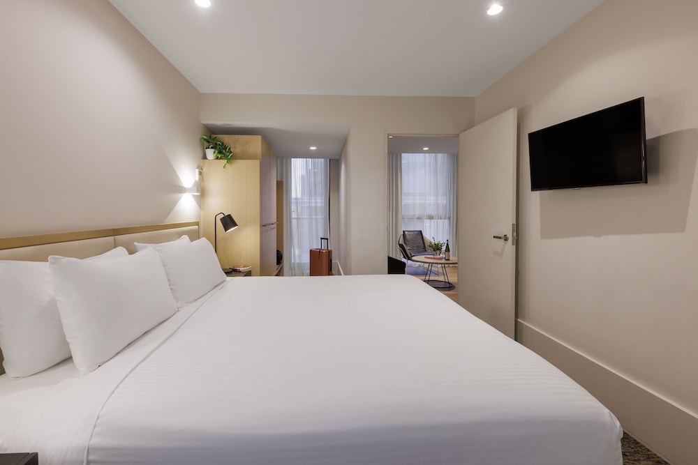2 BEDROOMS, FAMILY, APARTMENT