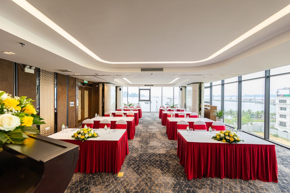 Muong Thanh Grand Ha Long 58/71