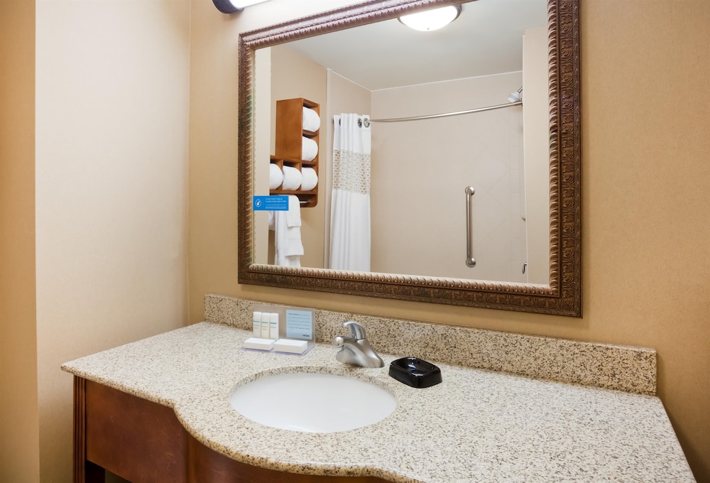 Hampton Inn Fairmont 20/54