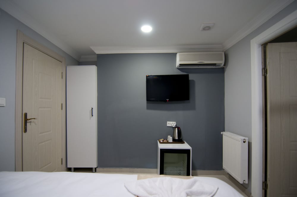 Economy, Double Bed, No Window