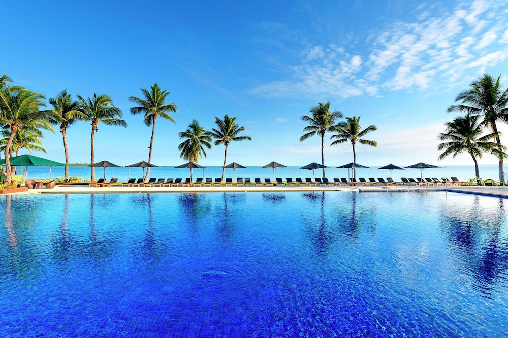 Hilton Fiji Beach Resort And Spa 7/82