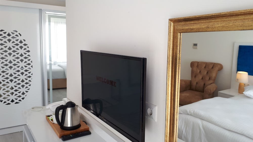 Mavili Suites 11/32