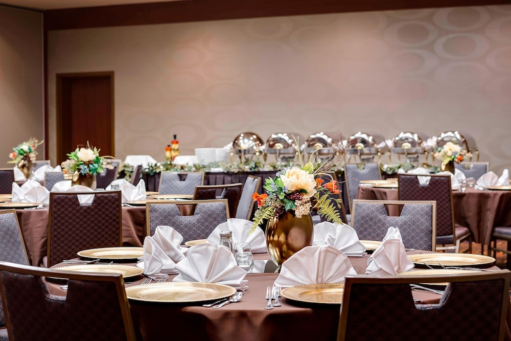 Courtyard By Marriott Columbia Missouri 27/38