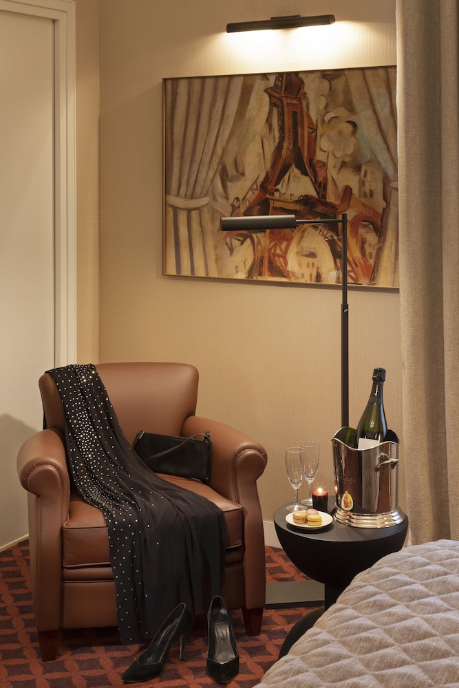 HOTEL BARRIERE LE WESTMINSTER 41/63