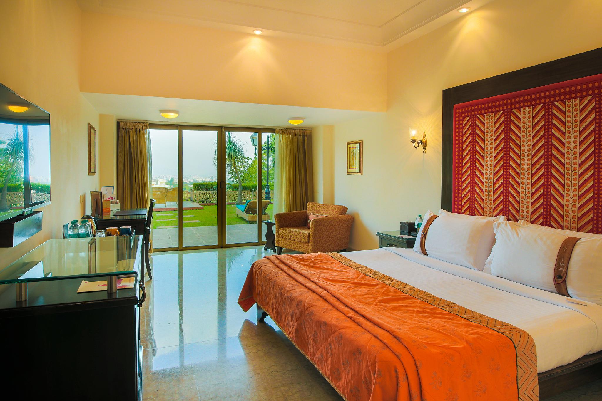 Palace, Suite