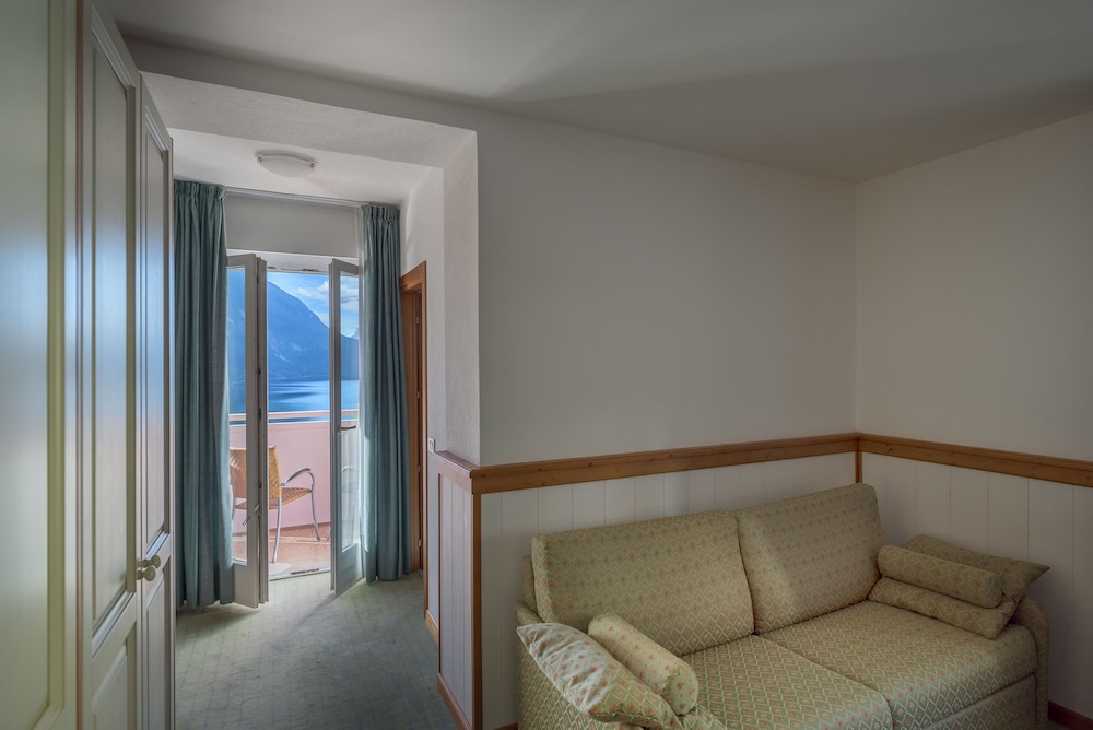 Hotel Londra 24/40