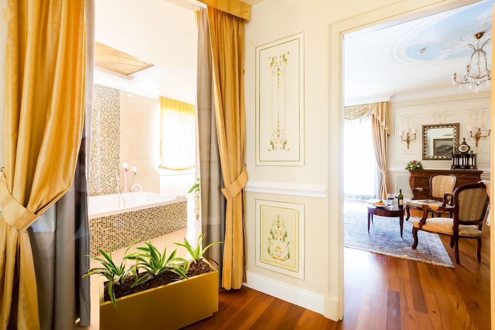 Radisson Blu Ghr Hotel Rome 32/76