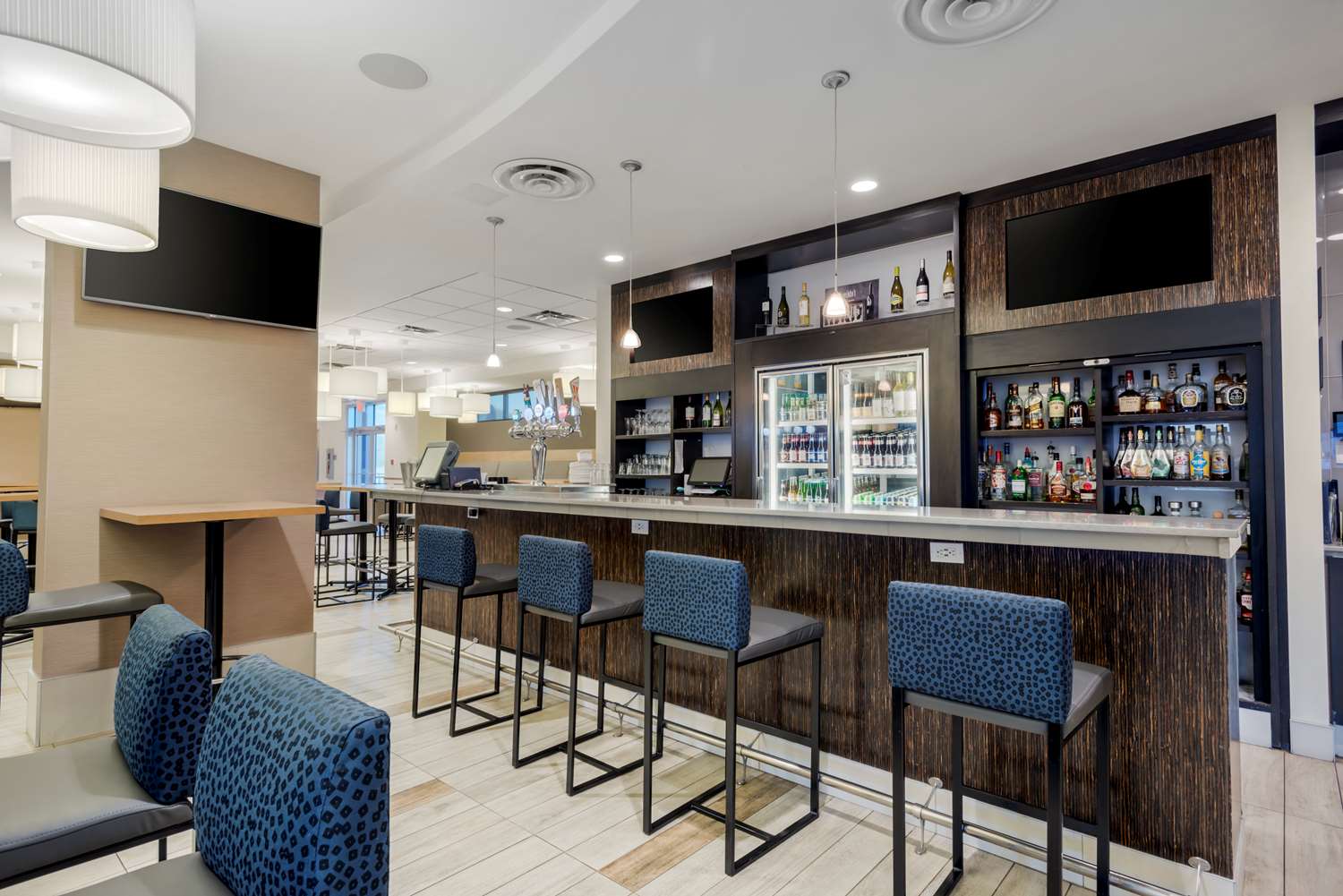 Best Western Plus Sawridge Suites 10/11