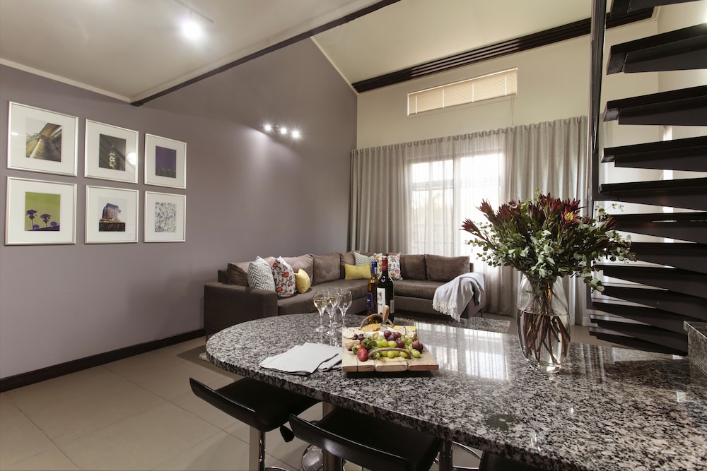 Absolute Farenden Apartments 13/27