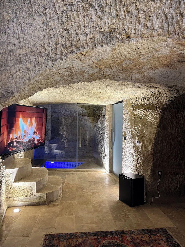 Chakra Special Caves 46/50