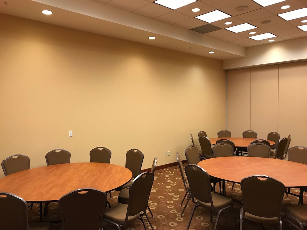 Hyatt Place Des Moines Downtwn 39/45
