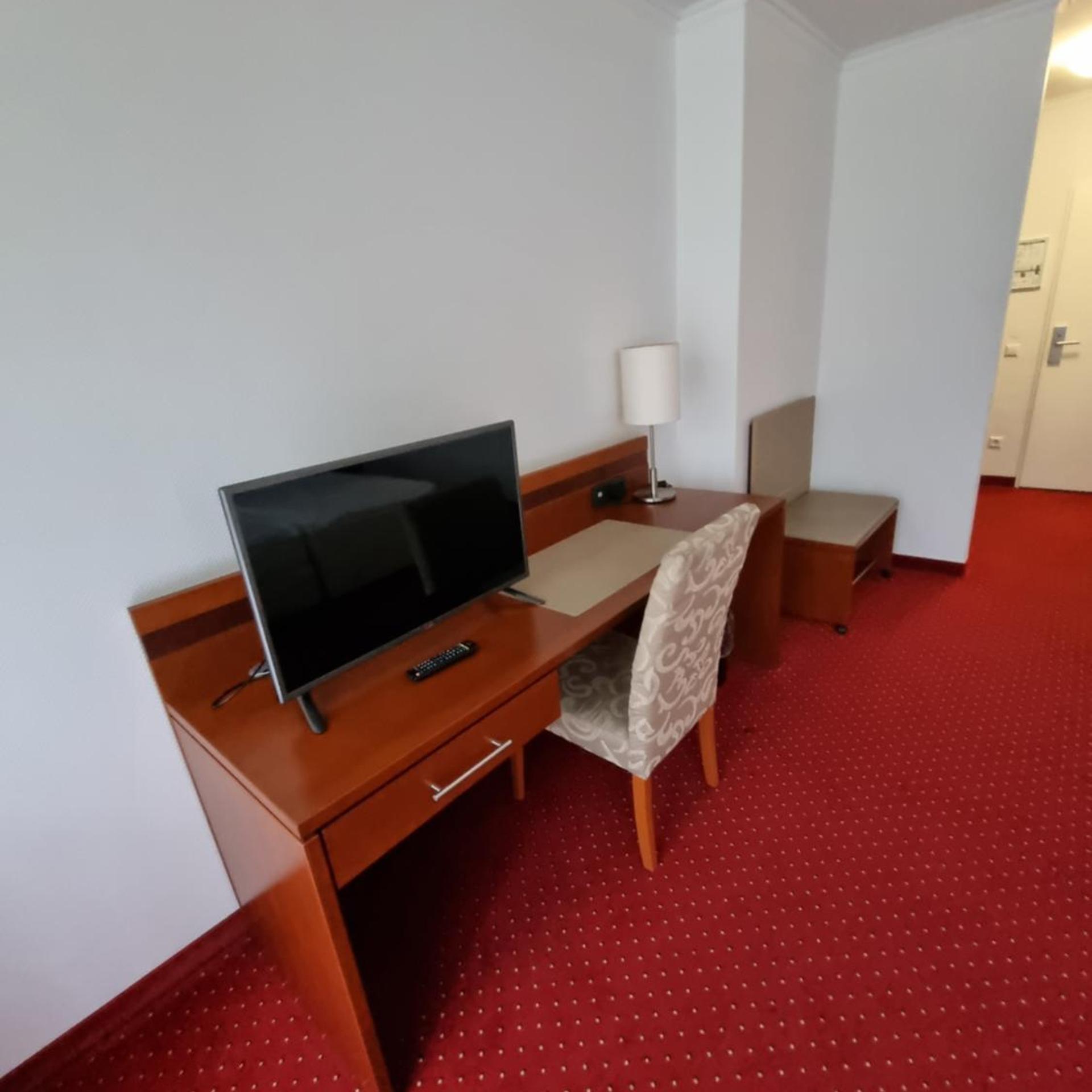 ROSENPARK LAURENSBERG HOTEL 39/45