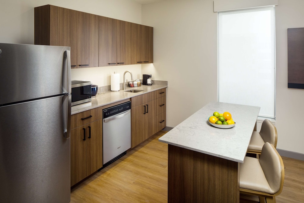 Hyatt Place Boise/Meridian 12/24