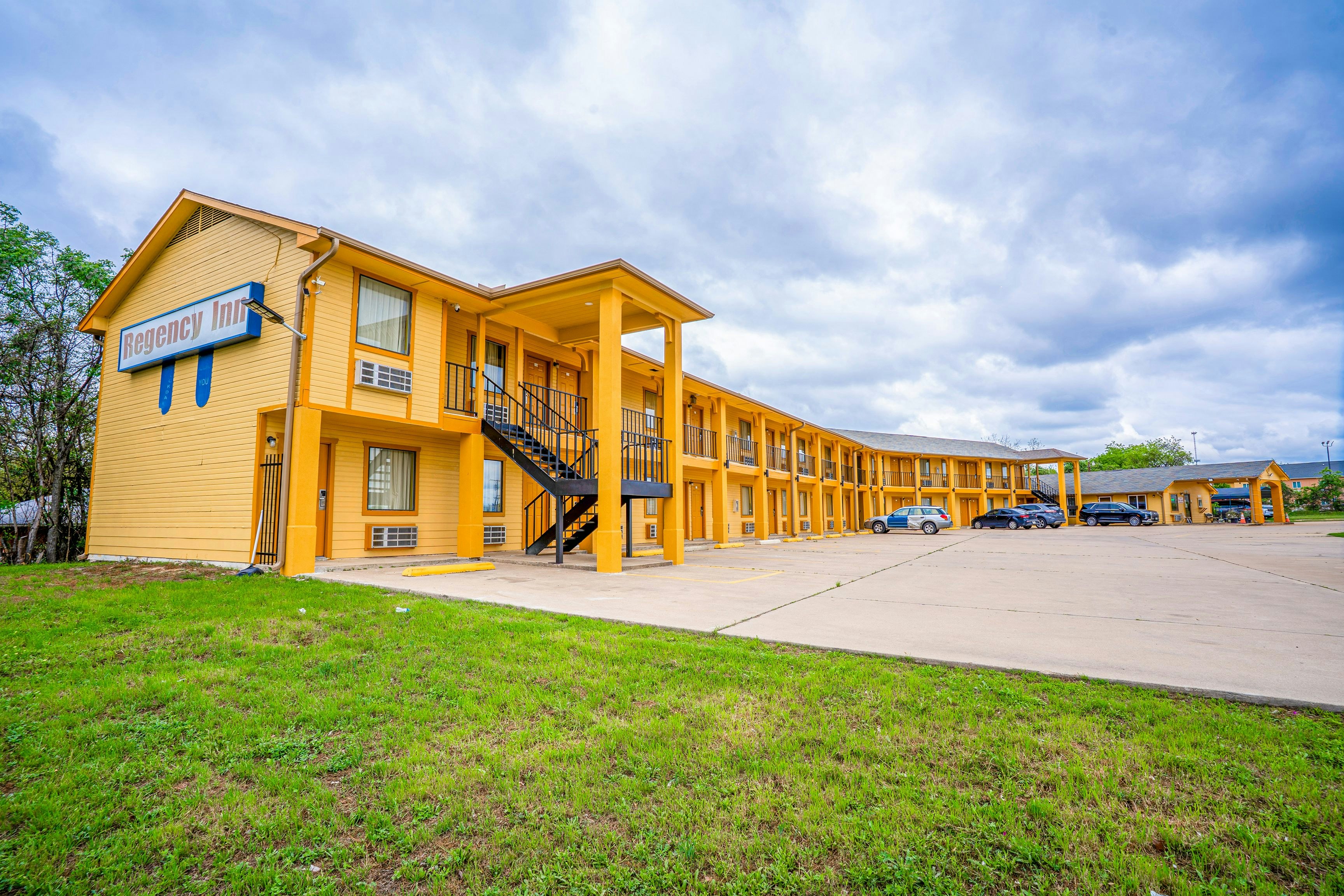 Regency Inn By OYO Rockdale TX 19/31