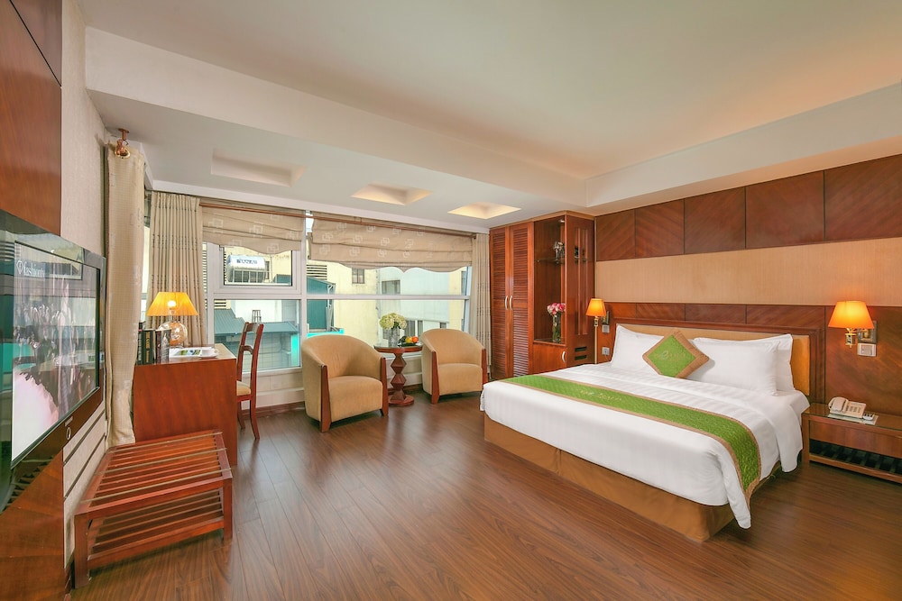Royal Hotel Nha Trang 16/55