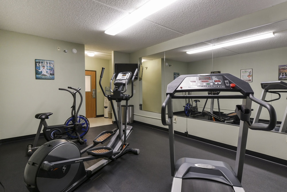 Grand View Inn and Suites 26/42