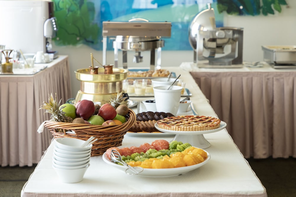 Restaurant-cafeteria