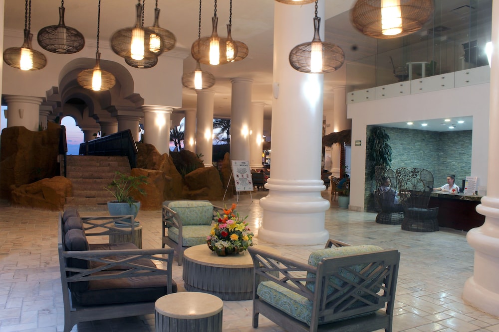 Royal Villas Resort Hotel 11/65