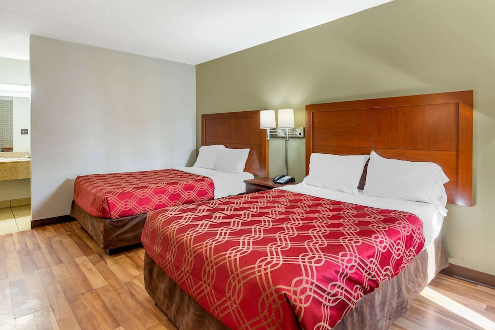 Econo Lodge Creedmoor - Butner 12/26