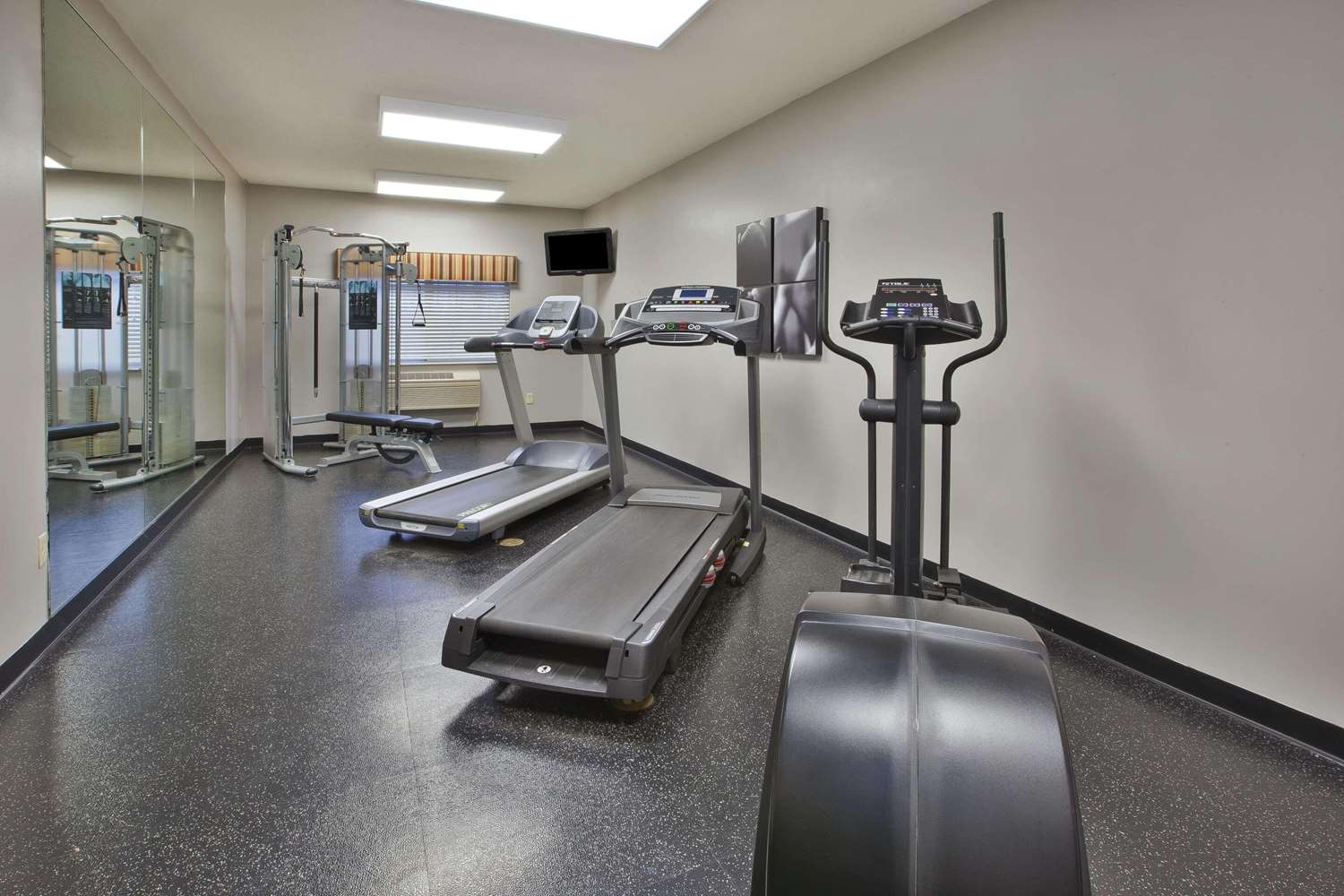 Country Inn and Suites By Radisson Big Rapids MI 19/30