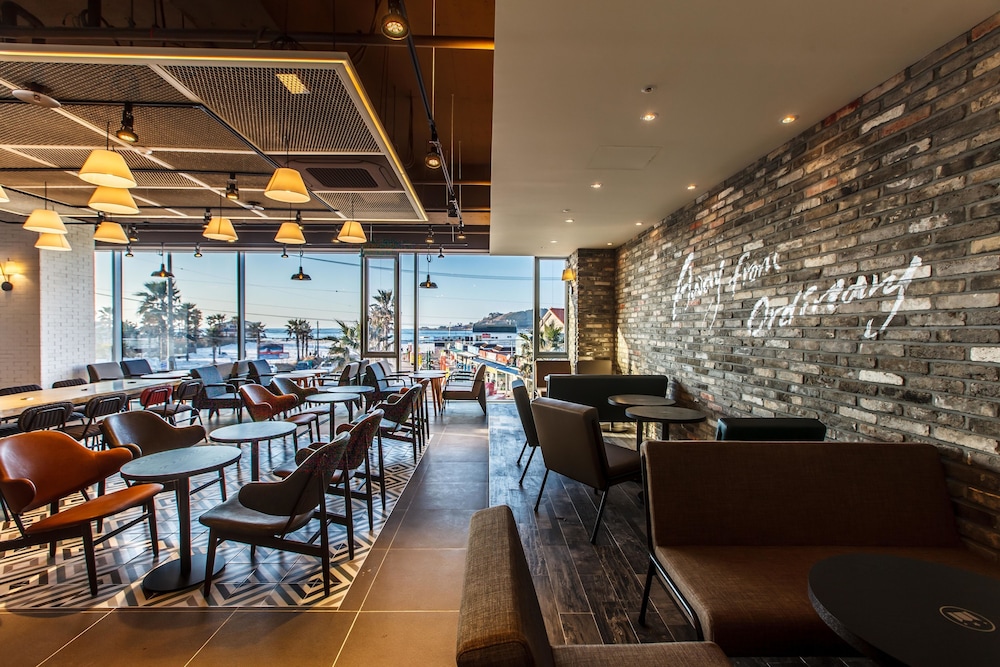 Bluespring Boutique Hotel 33/50