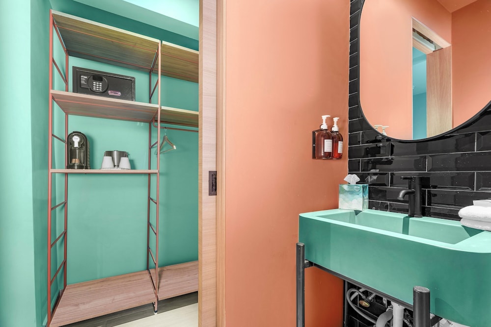 HiBird- Apartment and Suites Hotel 48/50