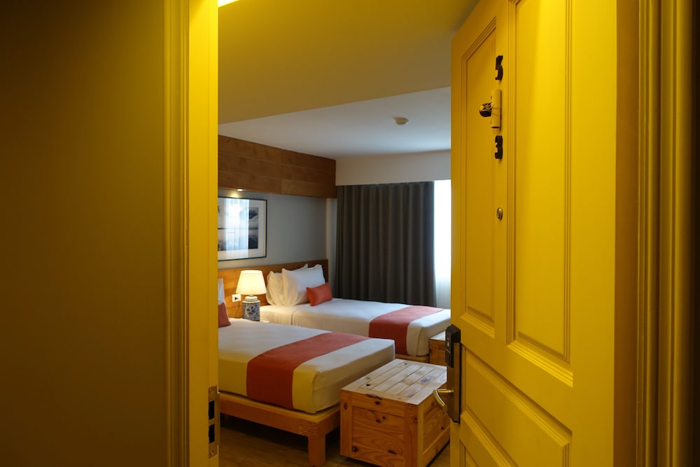Nandha Hotel 38/71