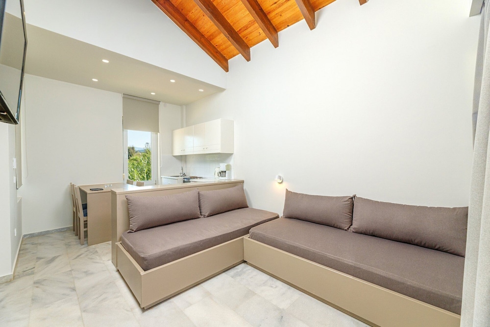 Kostakis Beach Hotel 27/46