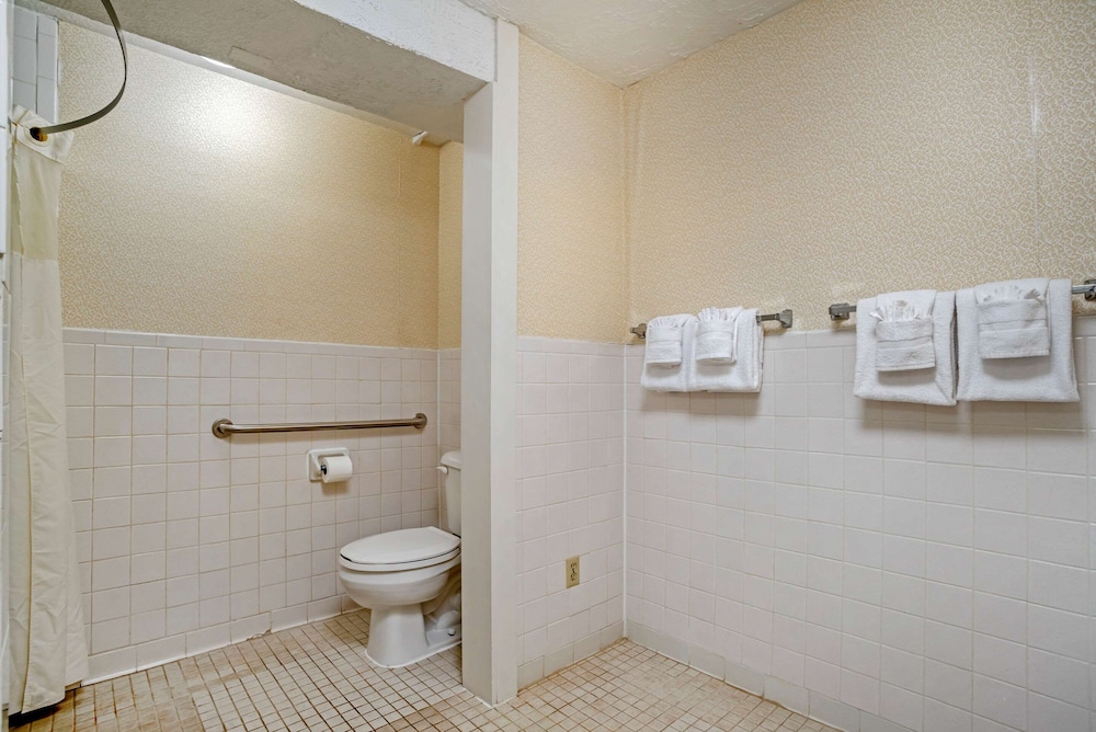 Quality Inn Fredericksburg Near Historic Downtown 19/44