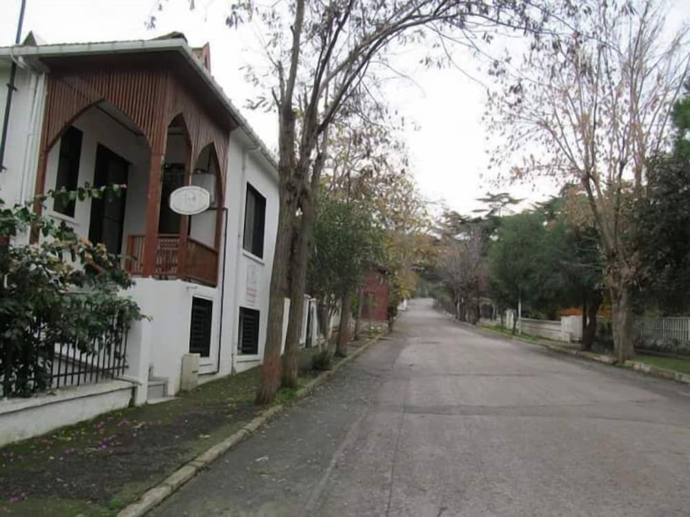Orhan Kutbay'in Evi Turyolu Cafe Pansiyon 5/50