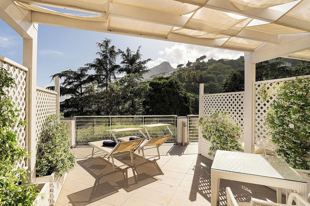 Paradiso Relais Hotel 55/92