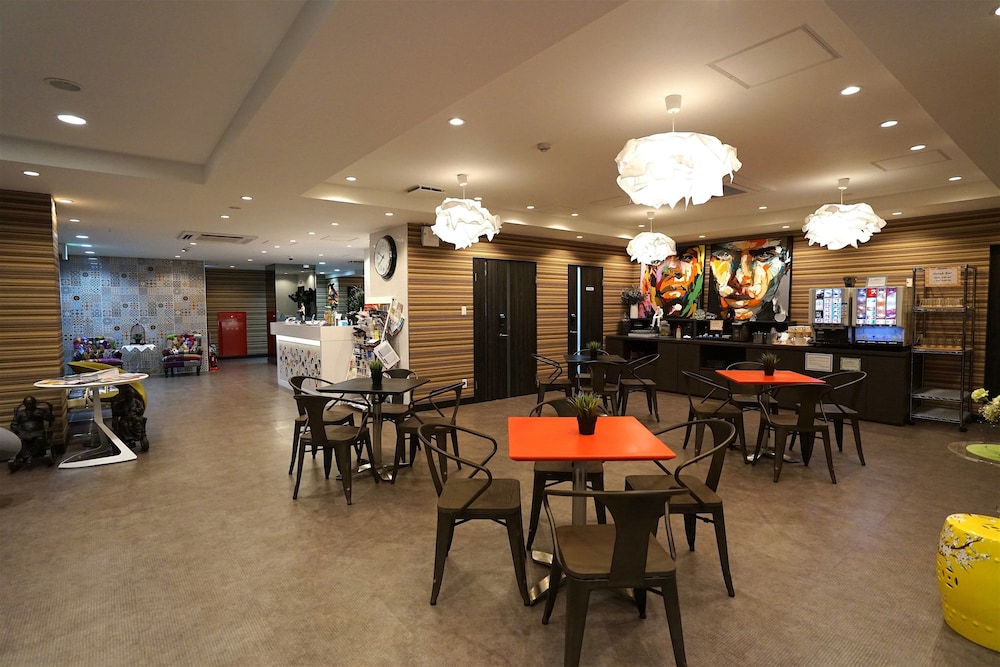 Hotel 88 Shinsaibashi 63/74