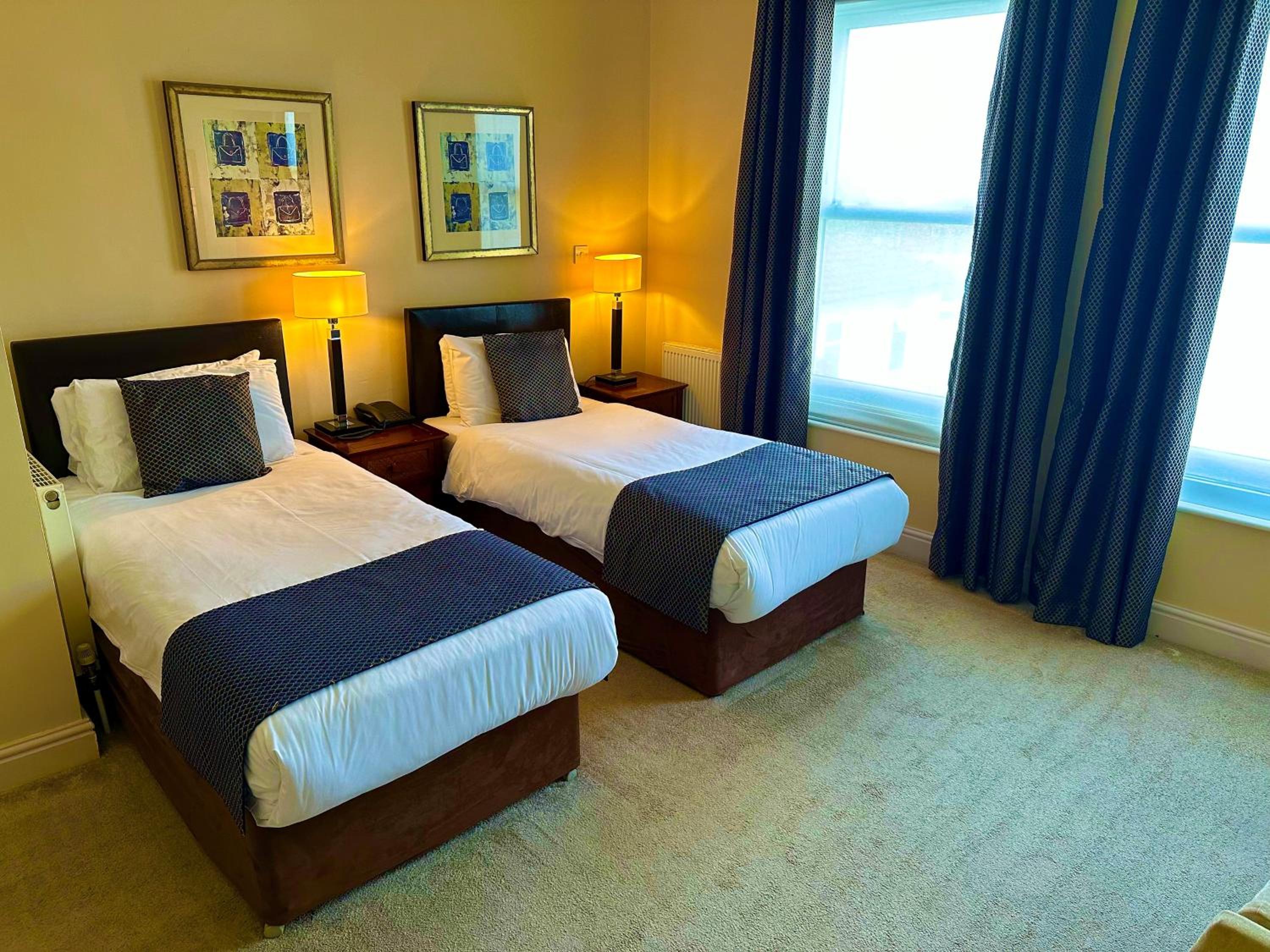 Classic, Double or Twin Bed