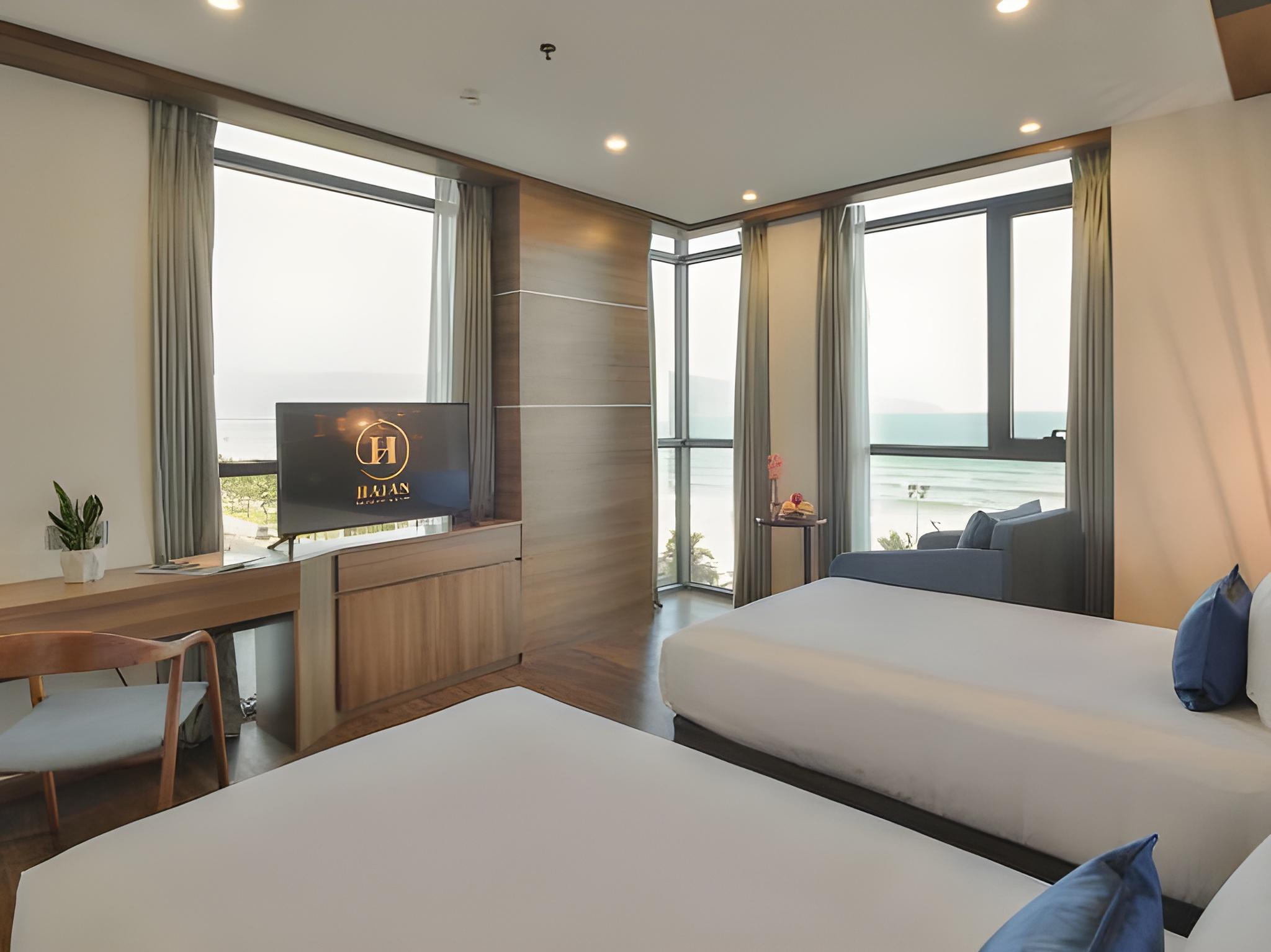 Room, Twin Beds, Beach Front