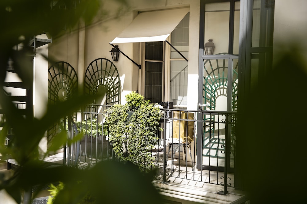 Arioso Hotel 57/60