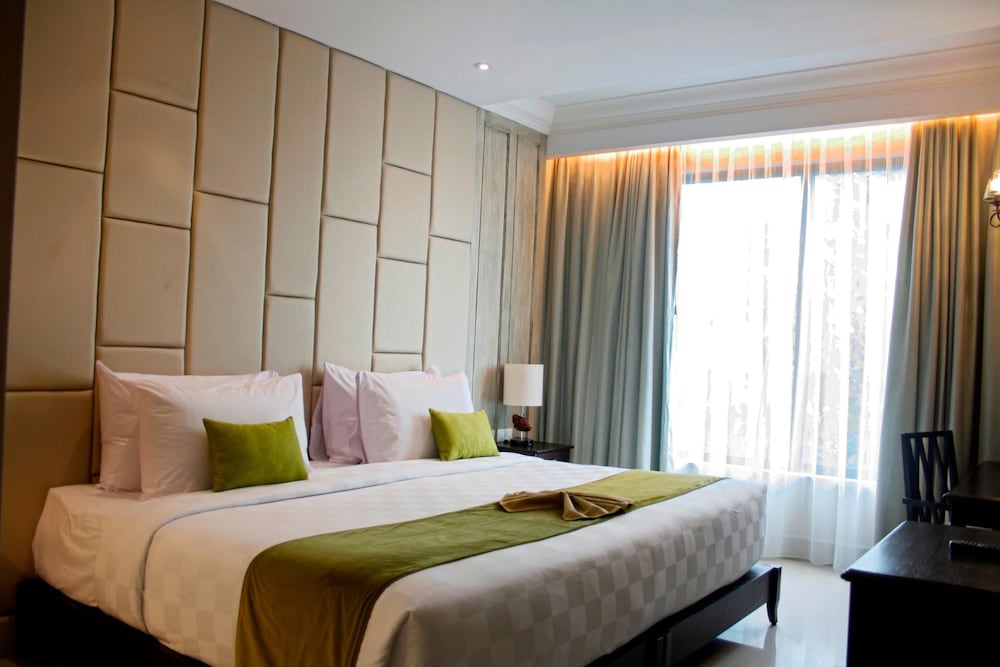 Jambuluwuk Oceano Seminyak Hotel 21/77