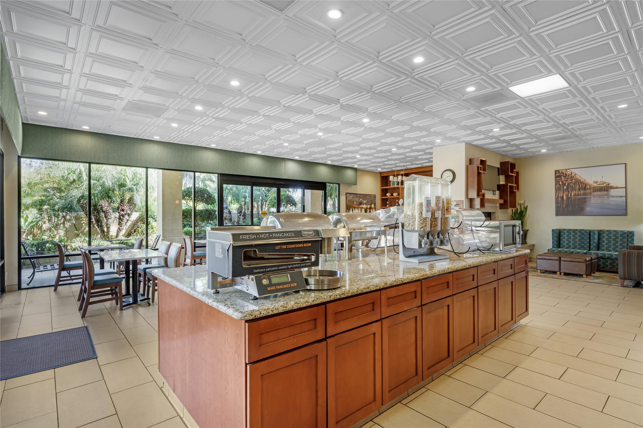 Best Western Plus South Coast Inn 13/72