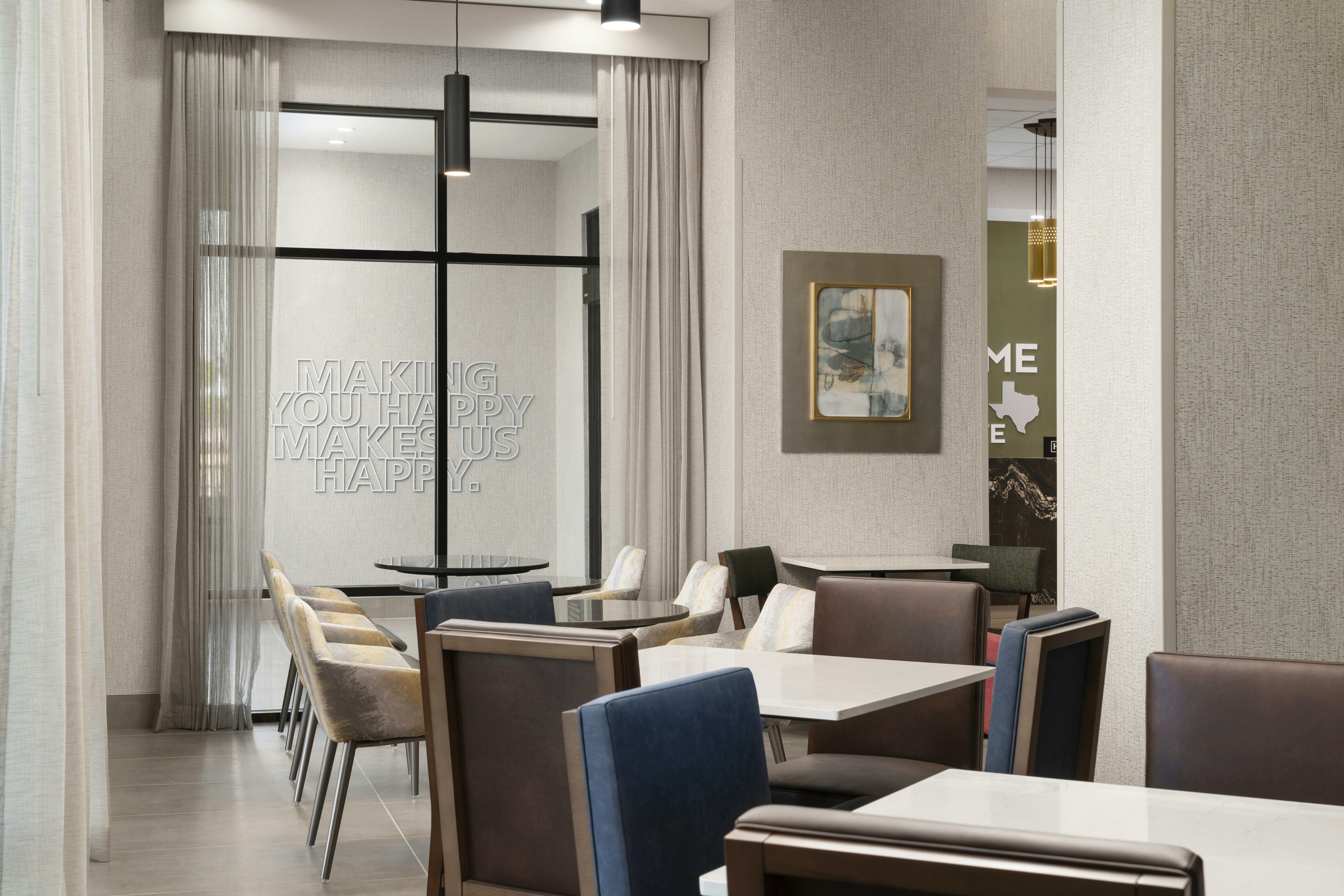 Hampton Inn and Suites Amarillo West, TX 32/42