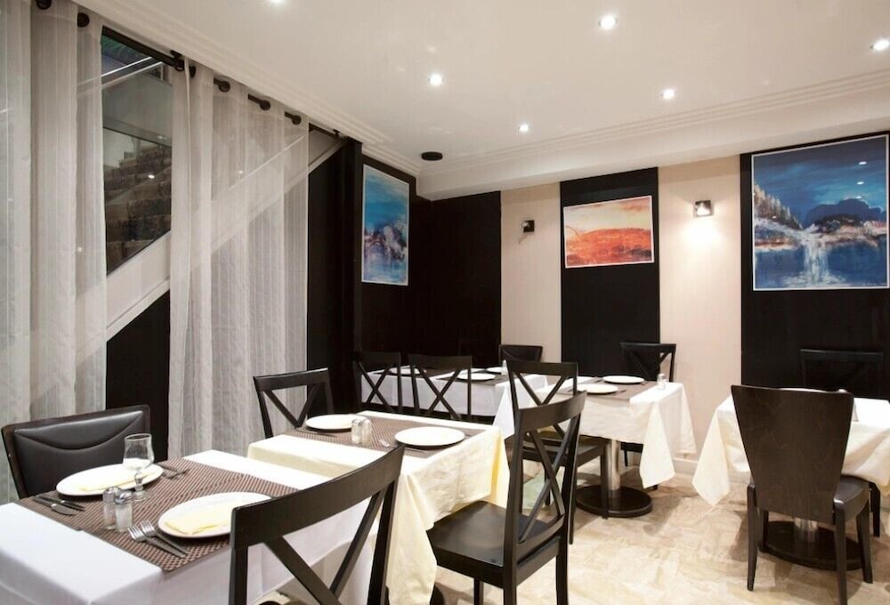 Hotel Lebron Paris 38/49