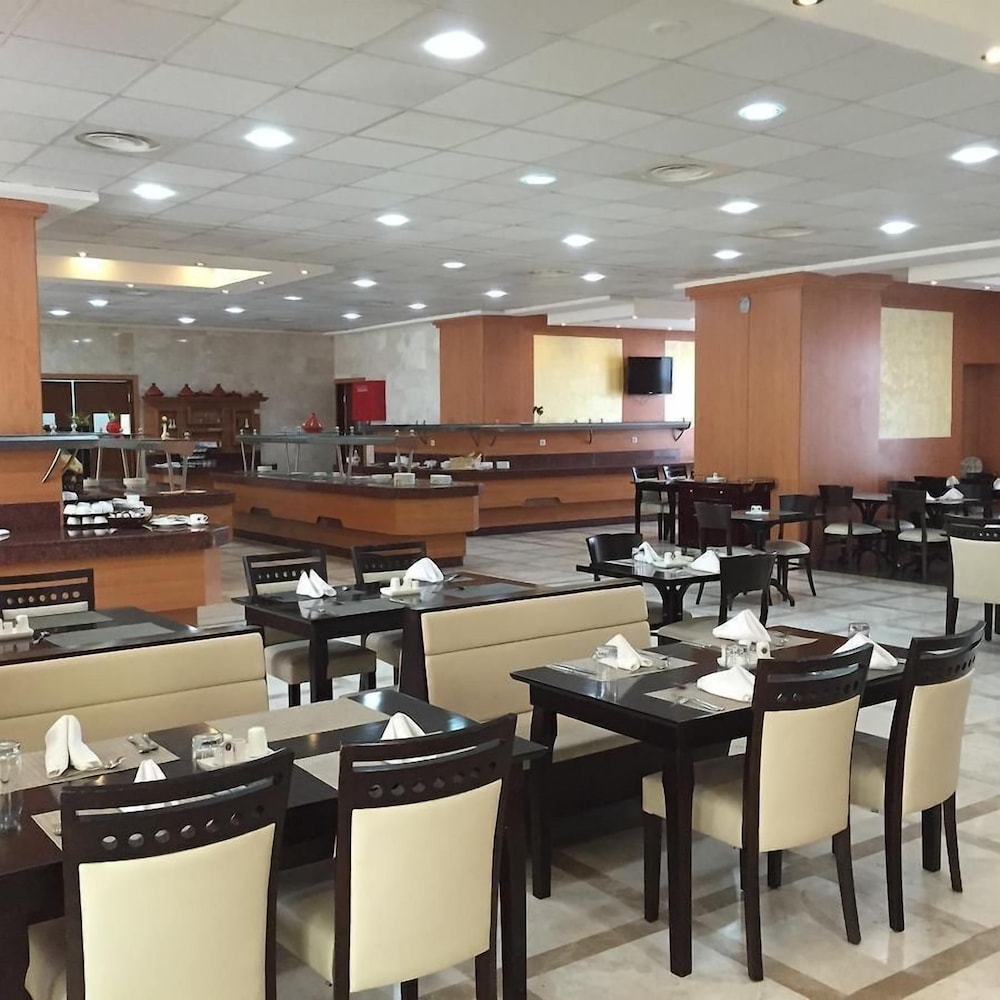 Hotel Hocine 34/45