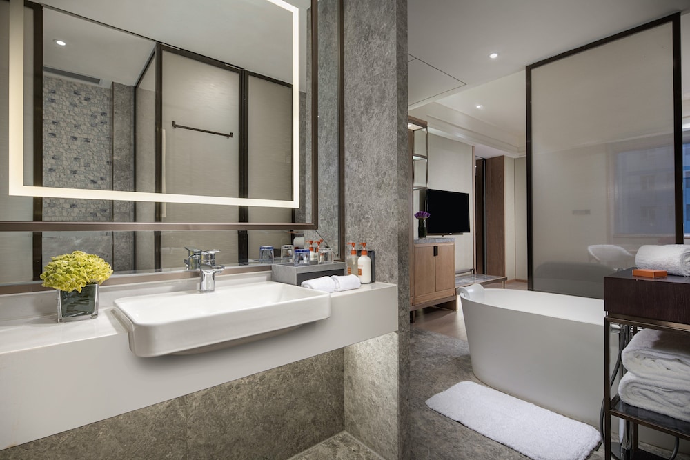 Crowne Plaza Shanghai Nanjing Road, an IHG hotel 30/71