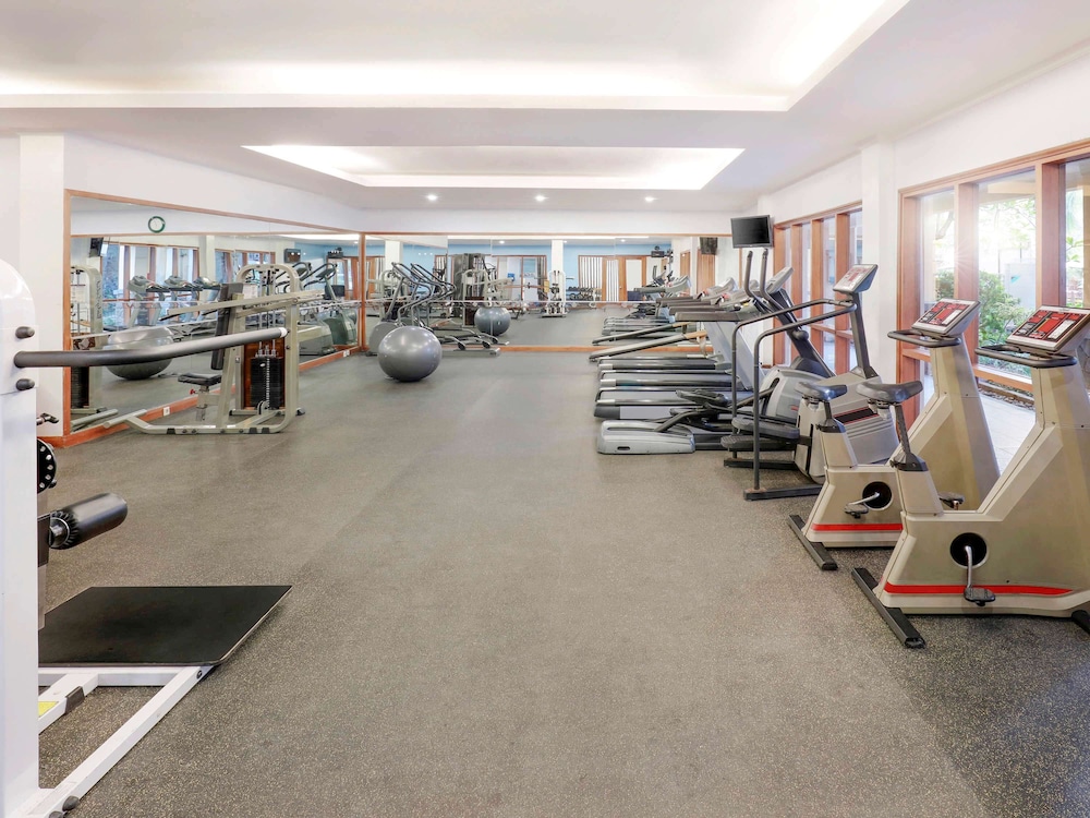 Grand Tropic Suites Hotel Surabaya 21/29