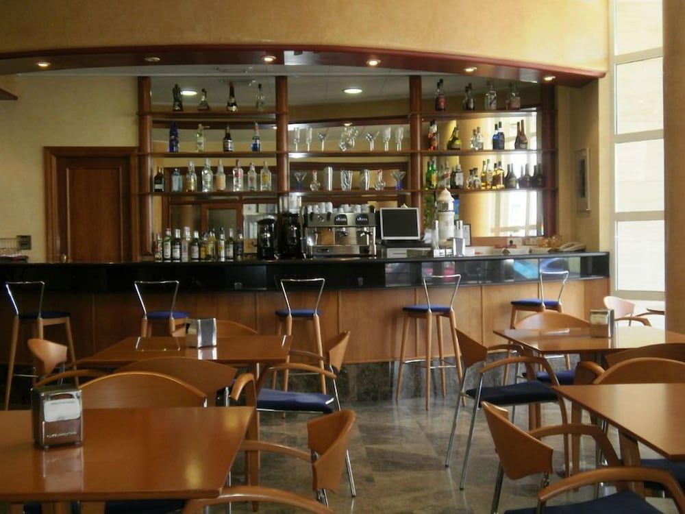 Hotel Bartos 37/44