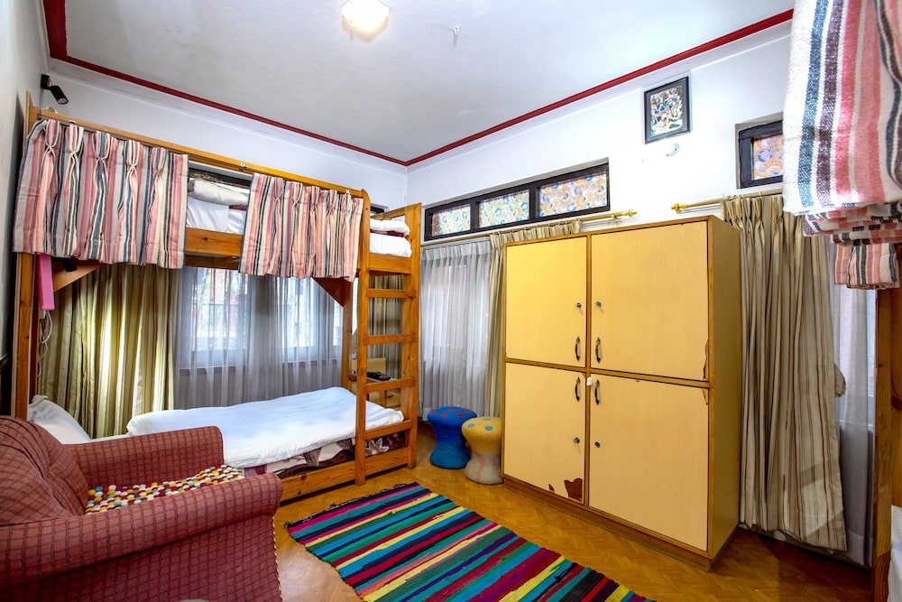 Shangri-La Boutique Hotel 23/50