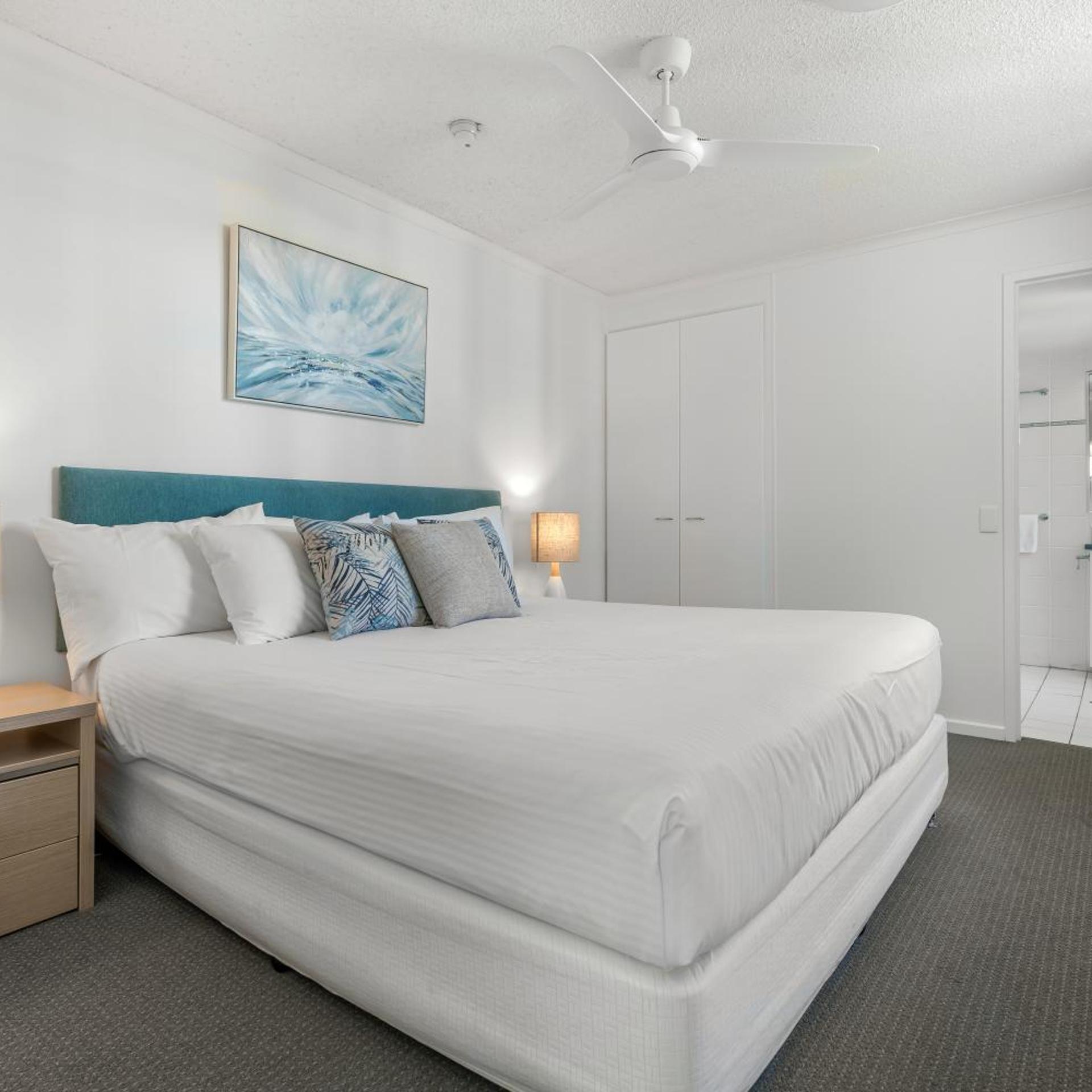 2 Bedrooms, Apartment, Beach Front