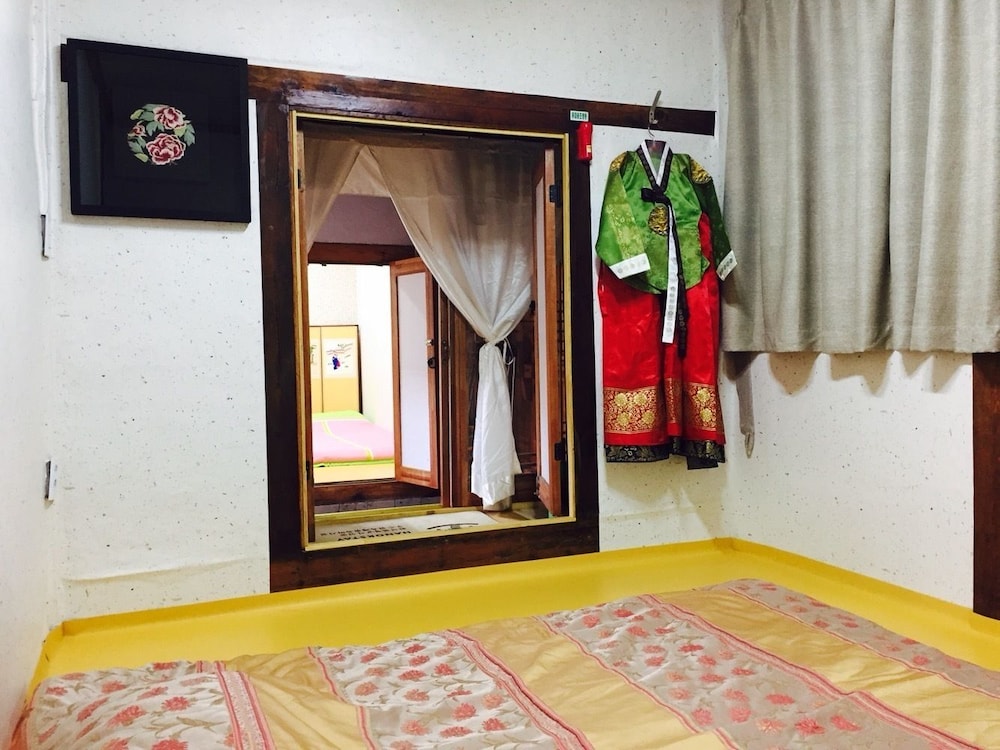 Dajayon Guest House 7/70
