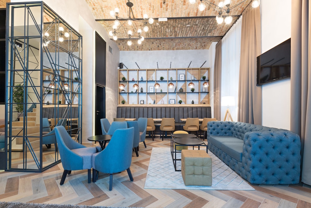 Capital Hotel Garni 33/55