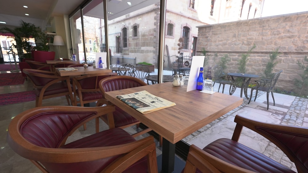 Pertevniyal Aziziye Hotel 42/50