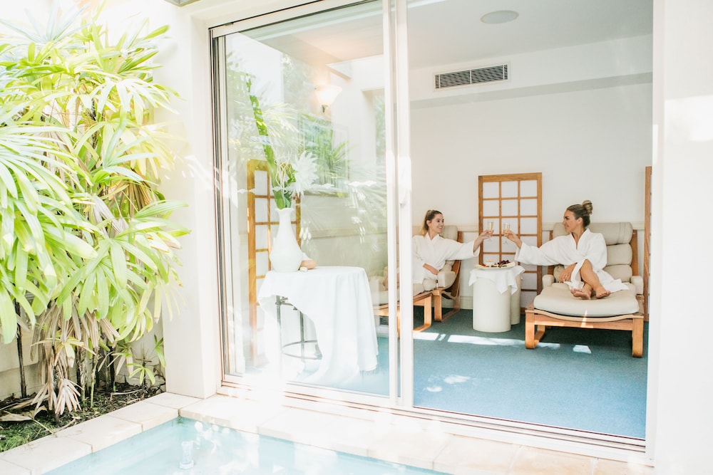 Noosa Springs Golf Resort Spa 30/65